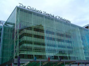 For the past two years, students at the College have received some of the best clinical experiences at the Children’s Hospital of Philadelphia (Photo by Jeffrey M. Vinocur, CC BY-SA 3.0, via Wikimedia Commons).