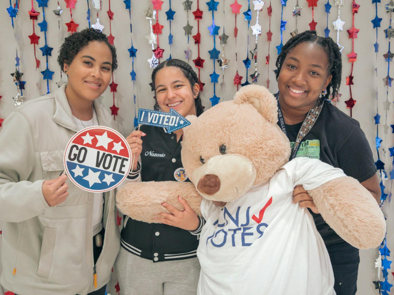 Many first-time voters in college have experienced a shift in their political views (Photo by Andre Paras / Staff Photographer).