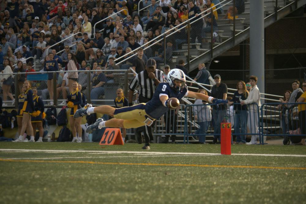 <p>Freshman Grant Lorentzen picked up two touchdowns in route to the win. </p>