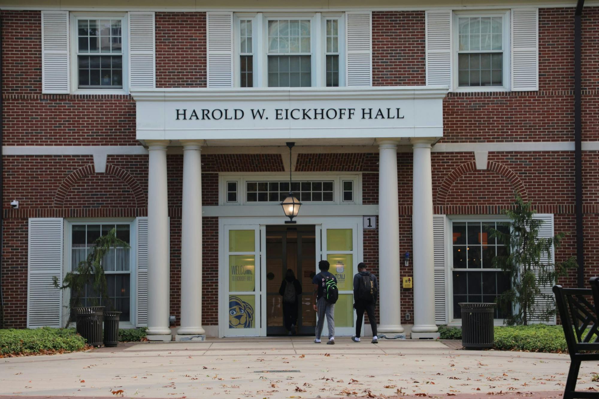 The College’s dining hall served pancakes for National Pancake Day on Sept. 26 (Photo by Andre Paras / Staff Photographer).