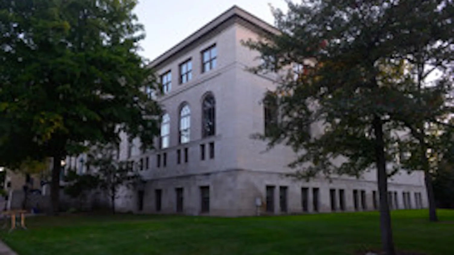 1568340096-4d06ebed11f174b