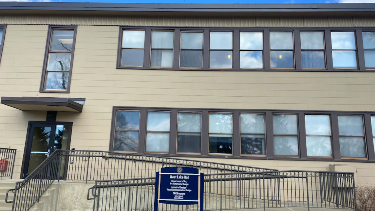 1679957860-7a0a858192833b3