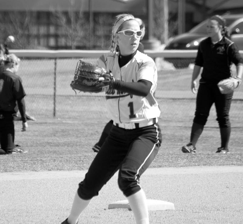 SMC-Softball-shot-by-Allison-DAmbrosia-20130328