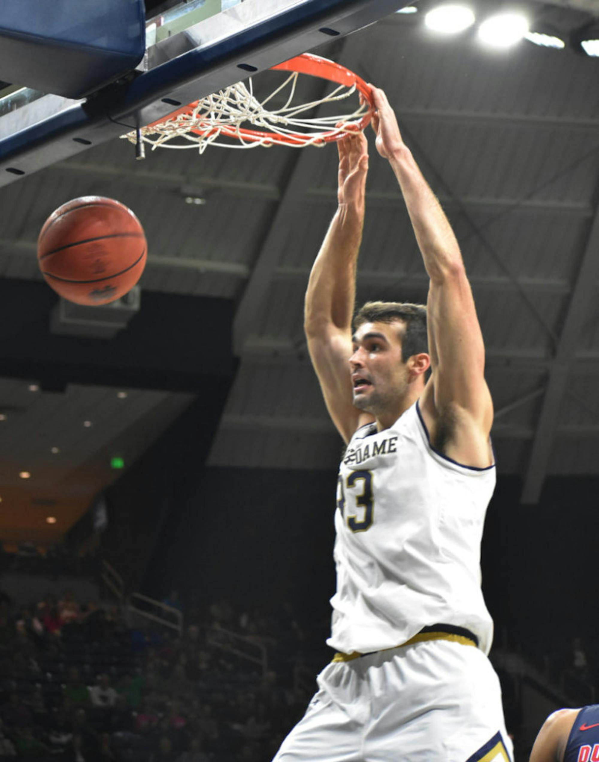 1543986023-041d3b288535d3d-805x1024