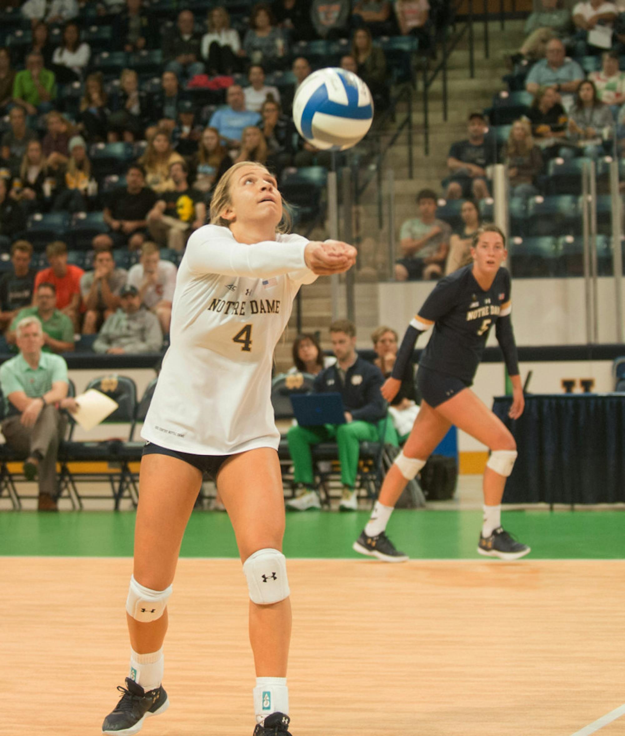 Junior libero Ryann DeJarld sets up a return during Notre Dame’s 3-1 win over Valparaiso on Friday at Compton Family Ice Arena.
