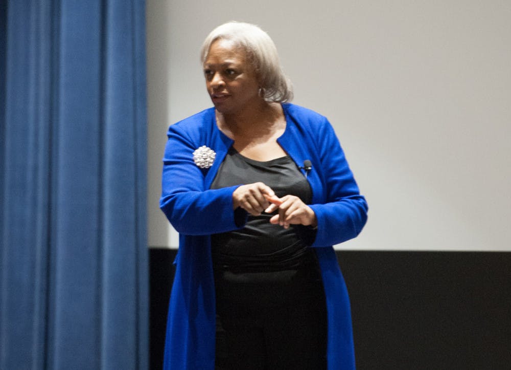 1510792057-ef438b093a10765