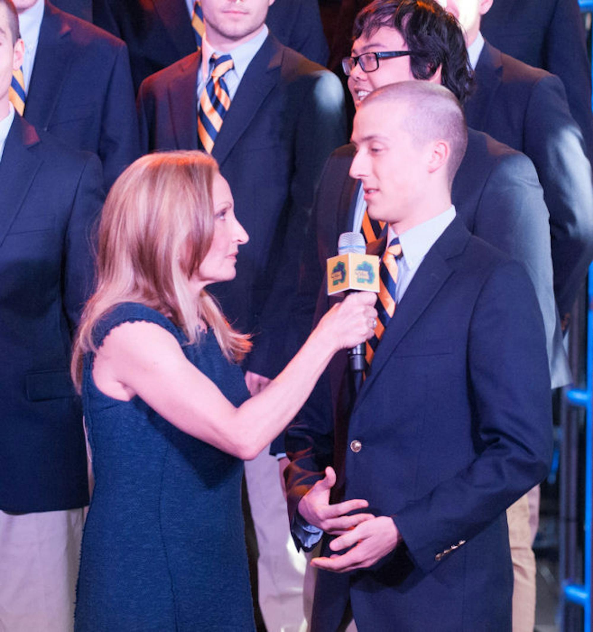 1524614527-32e9b0e12bf8cb4-657x700