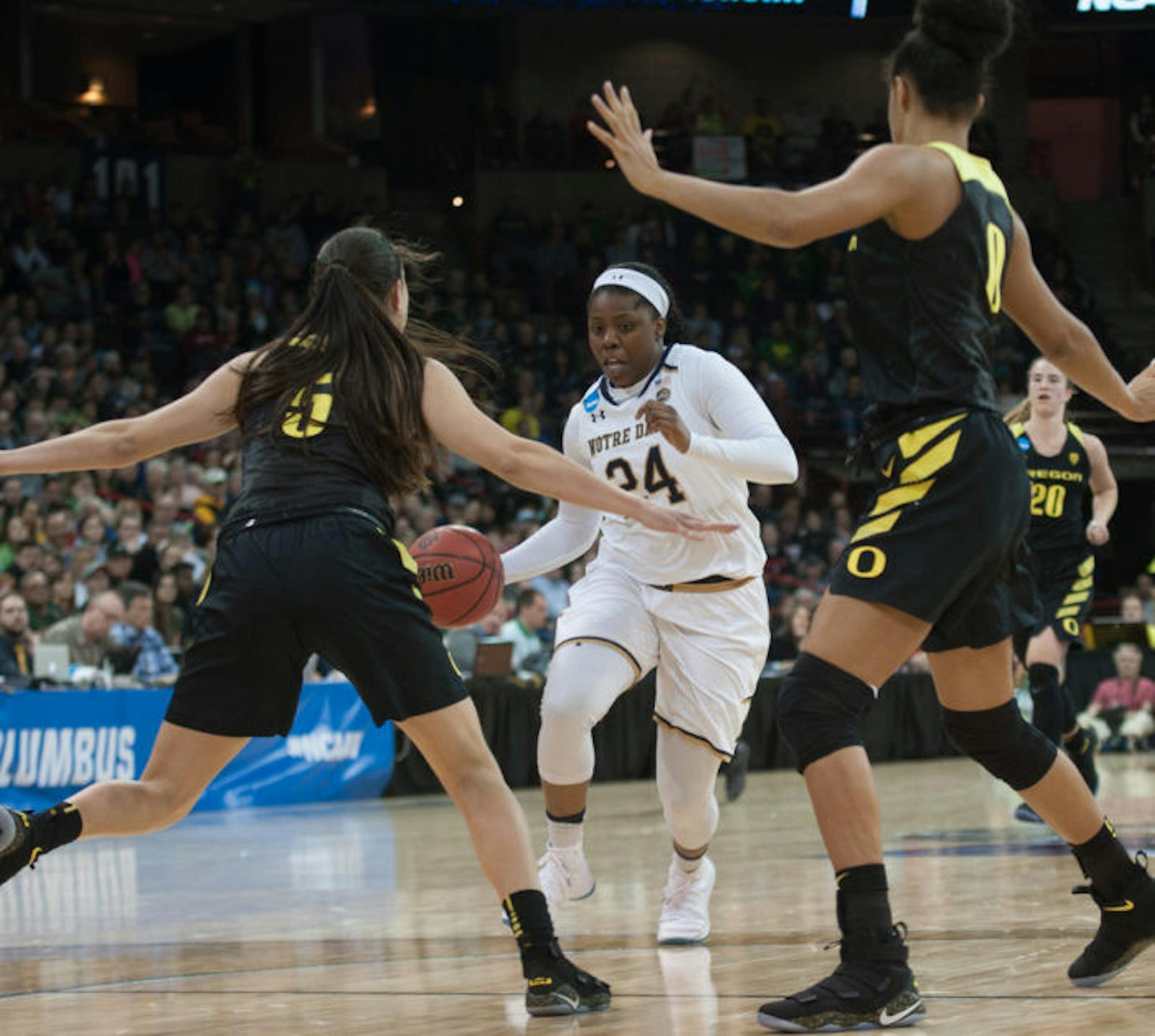 1543365348-038de107435a082-700x628