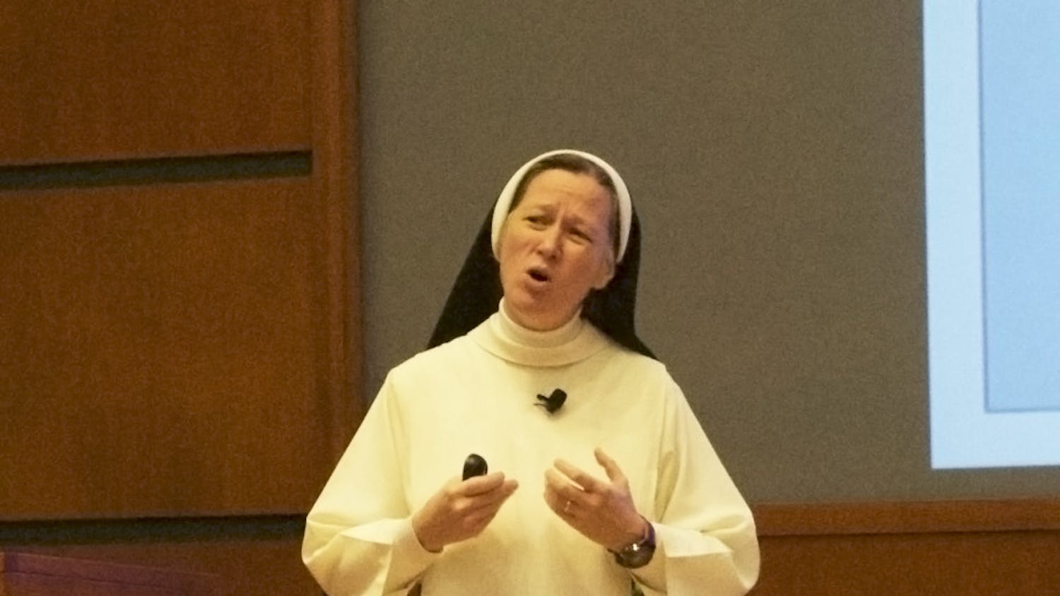 1424042146-a7cf17eda9e5685