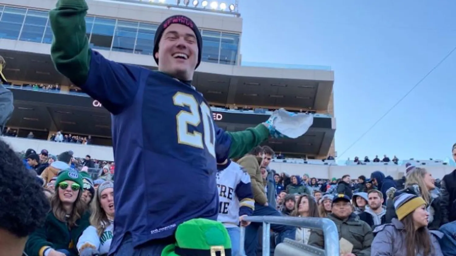 1575486976-7a56a3dd23cee77