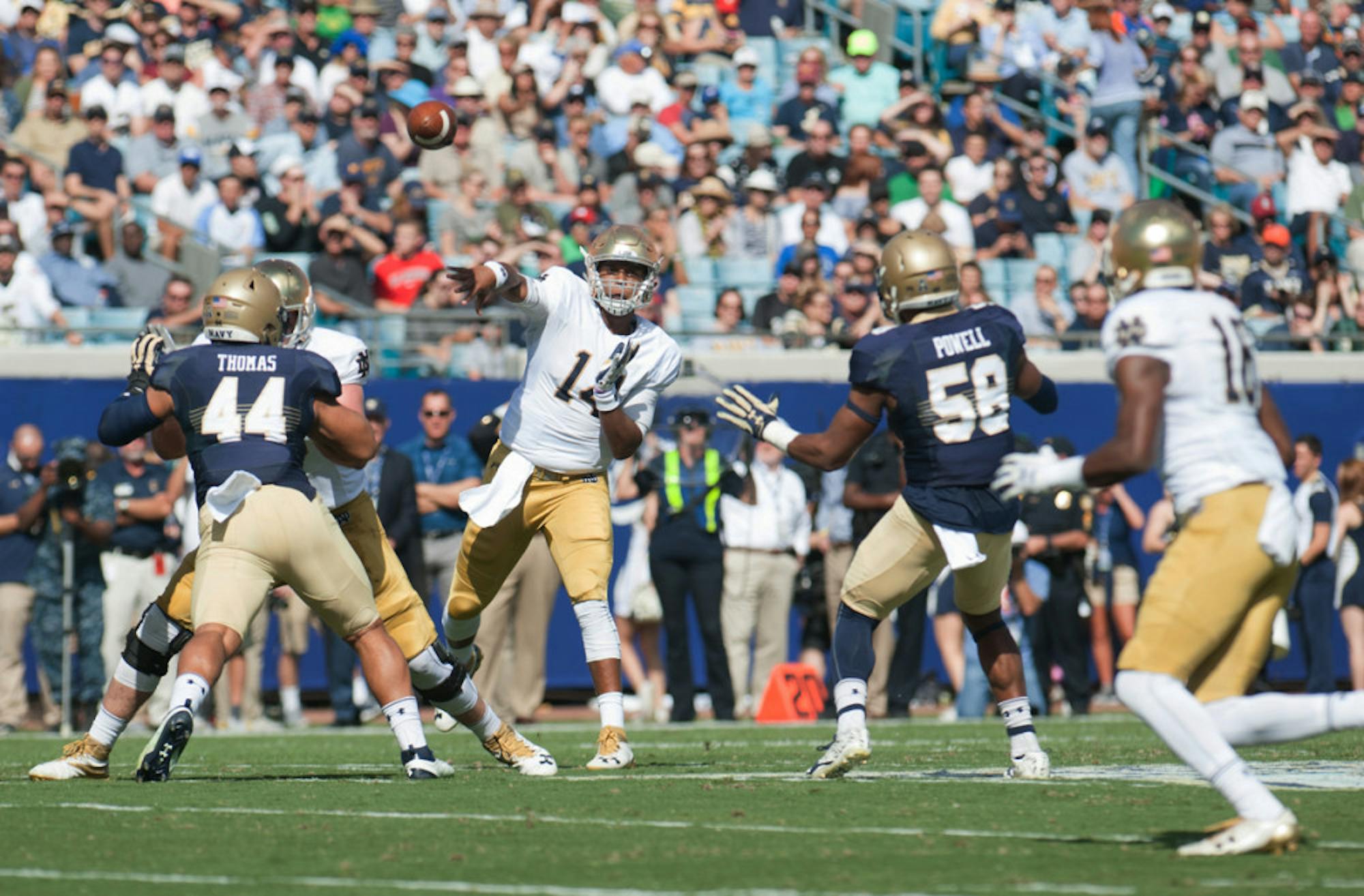 Former Irish quarterback DeShone Kizer throws a pass during Notre Dame’s 28-27 loss to Navy at EverBank Field in Jacksonville, Florida, on Nov. 5. Kizer was named the starting quarterback of the Cleveland Browns, who begin their season against the Pittsburgh Steelers on Sept. 10. Kizer was selected as the No. 52 overall pick in the 2017 NFL Draft, forgoing his final two season of eligibility at Notre Dame.