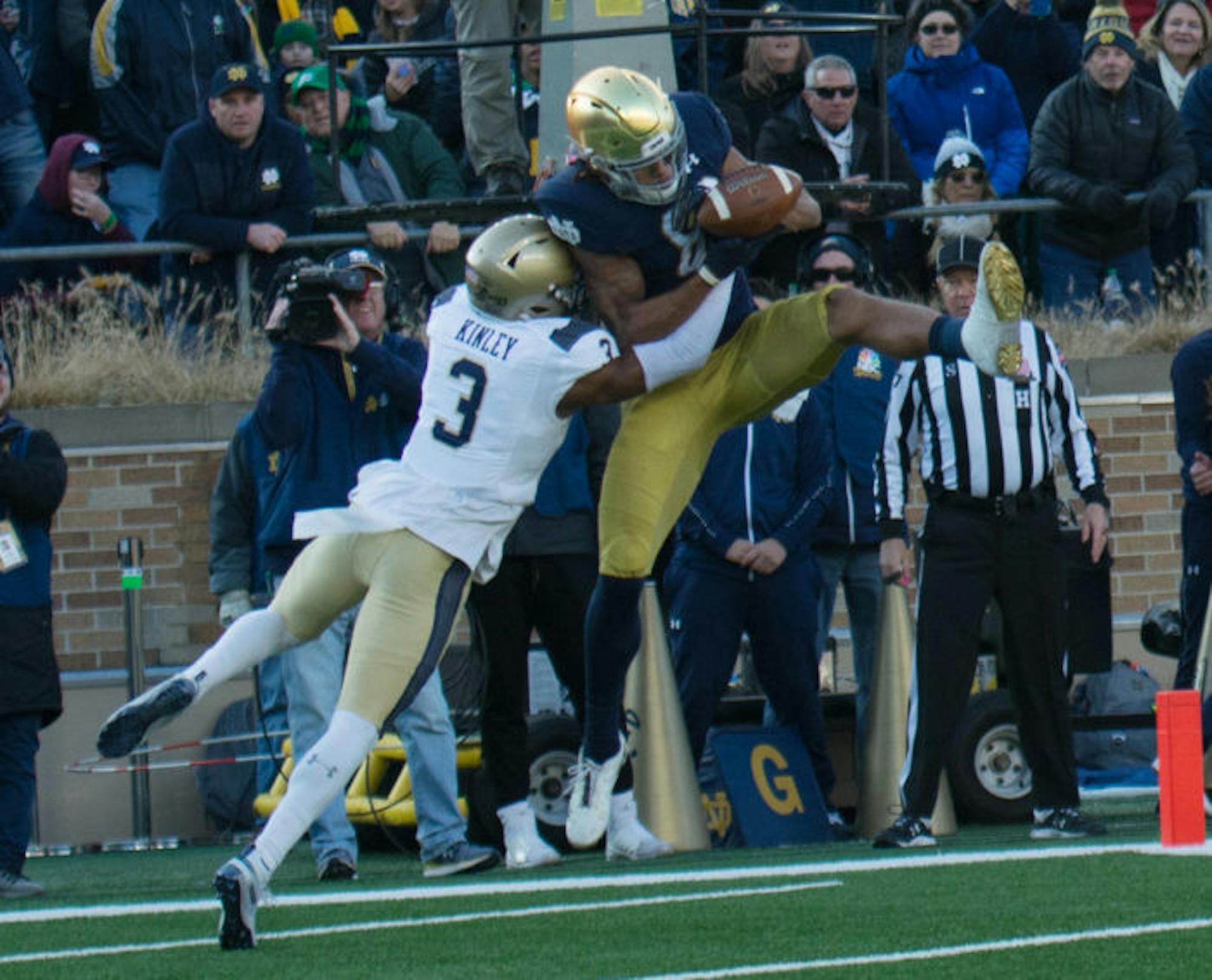 1573944035-803379b12a7dd95-700x566