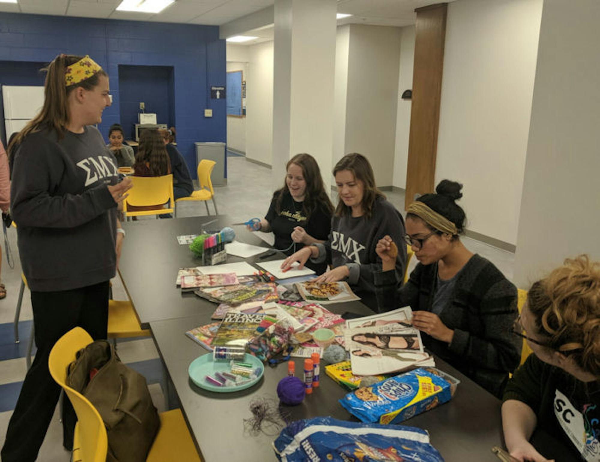 1570496282-0c429e258534043-700x539