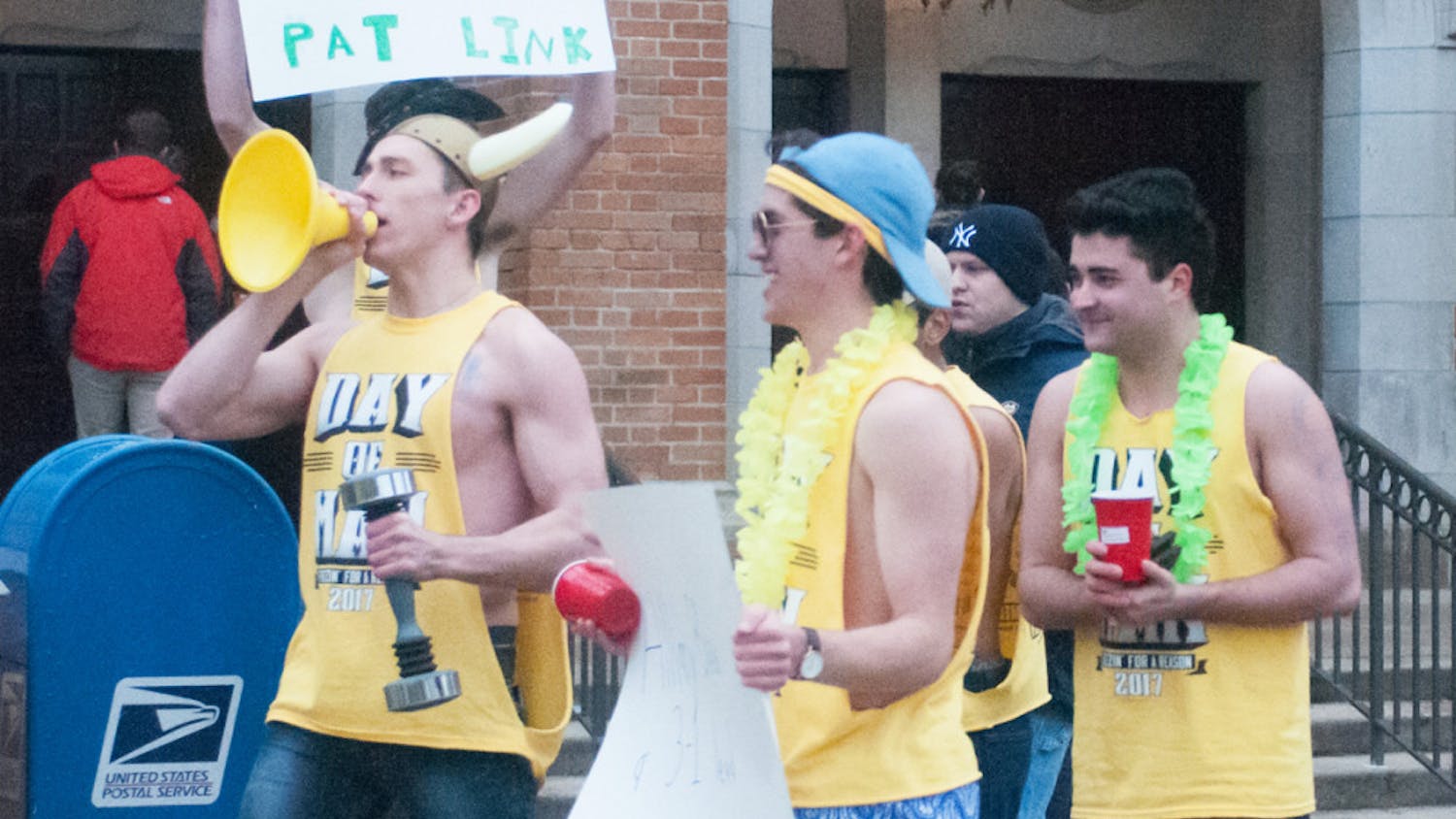 1517960776-7b0723ec4fa2494