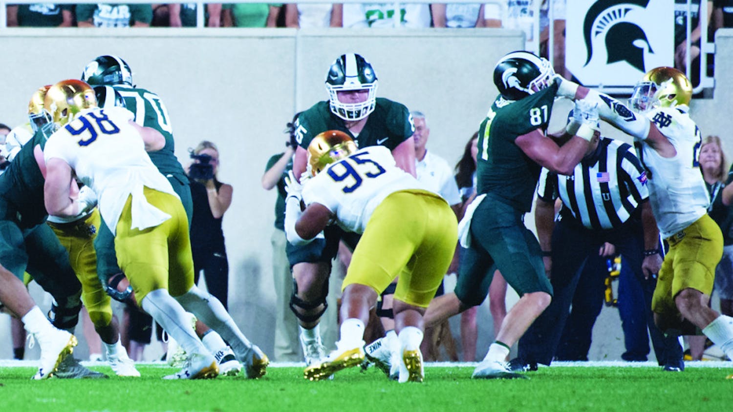 1506658570-3fdba5f6f8b5741