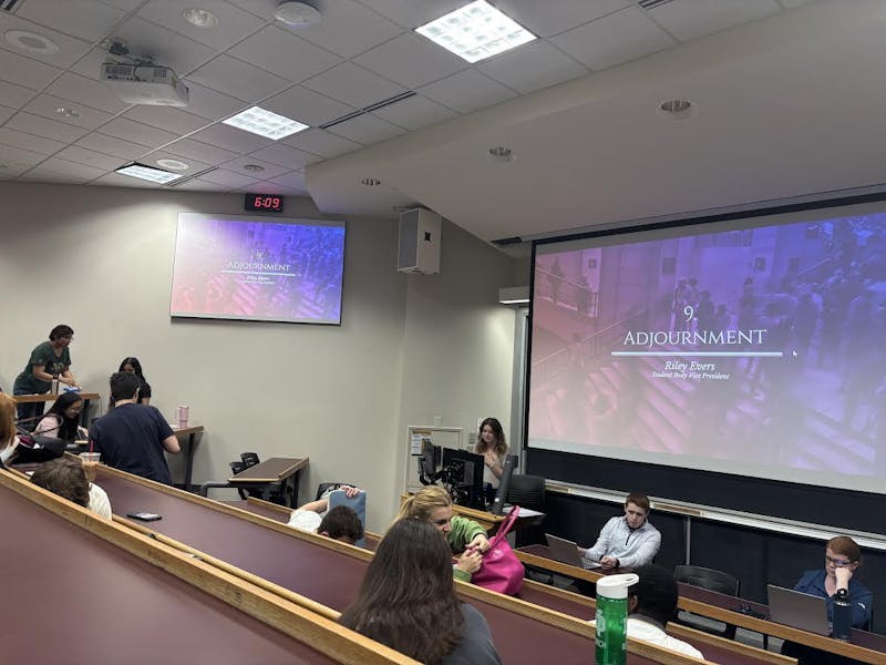 Student senate passes resolution on counseling services