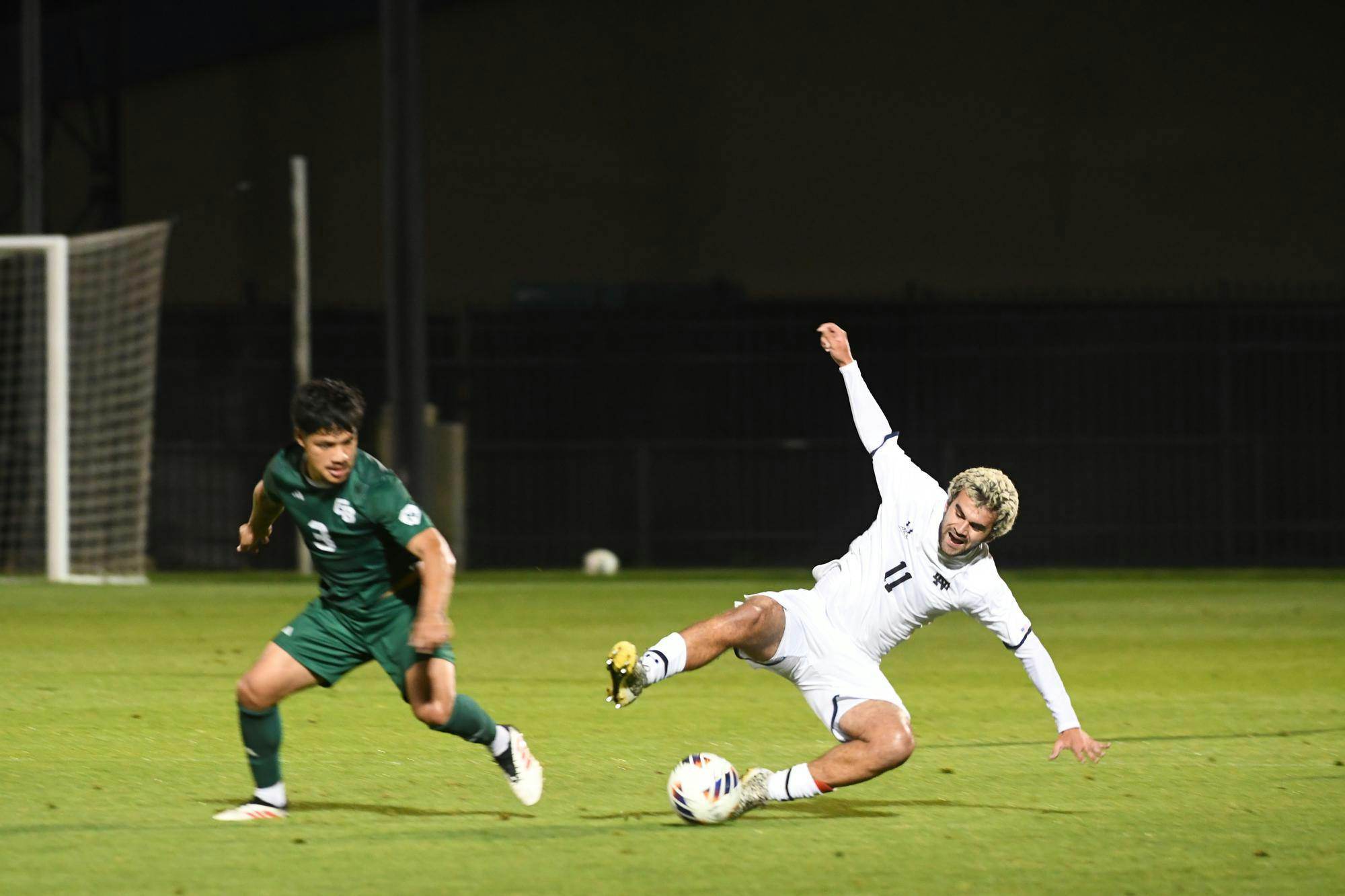 20251007, Alumni Stadium, Gabriella Martin, Mens soccer-22.jpg