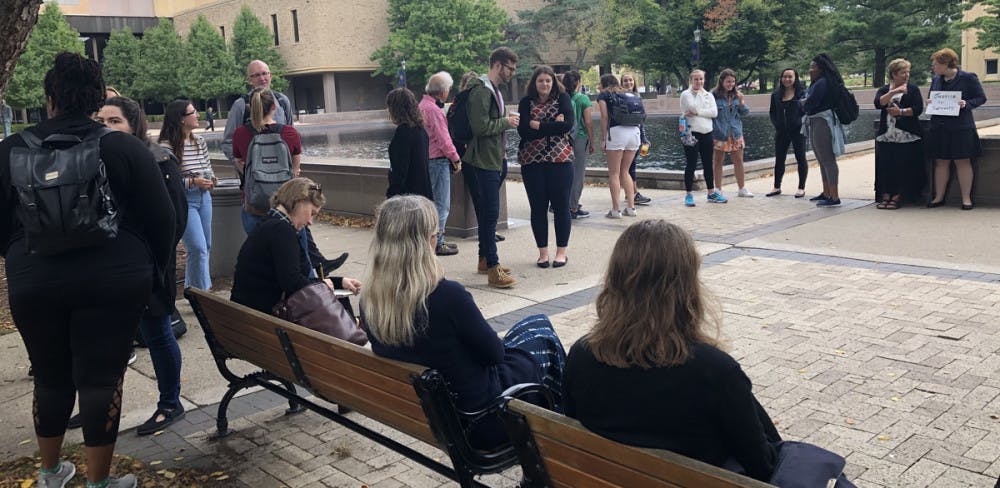 1537832773-b8d6e54462e8877