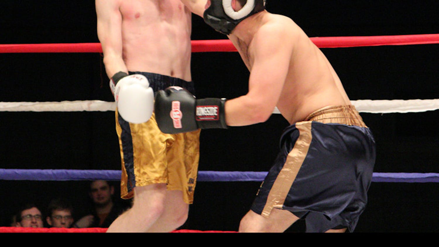 Bengal-Bouts-Sebastian-El-Papa-de-Las-Casas-vs-David-No-Way-No-Howe-shot-by-Michael-Kramm-