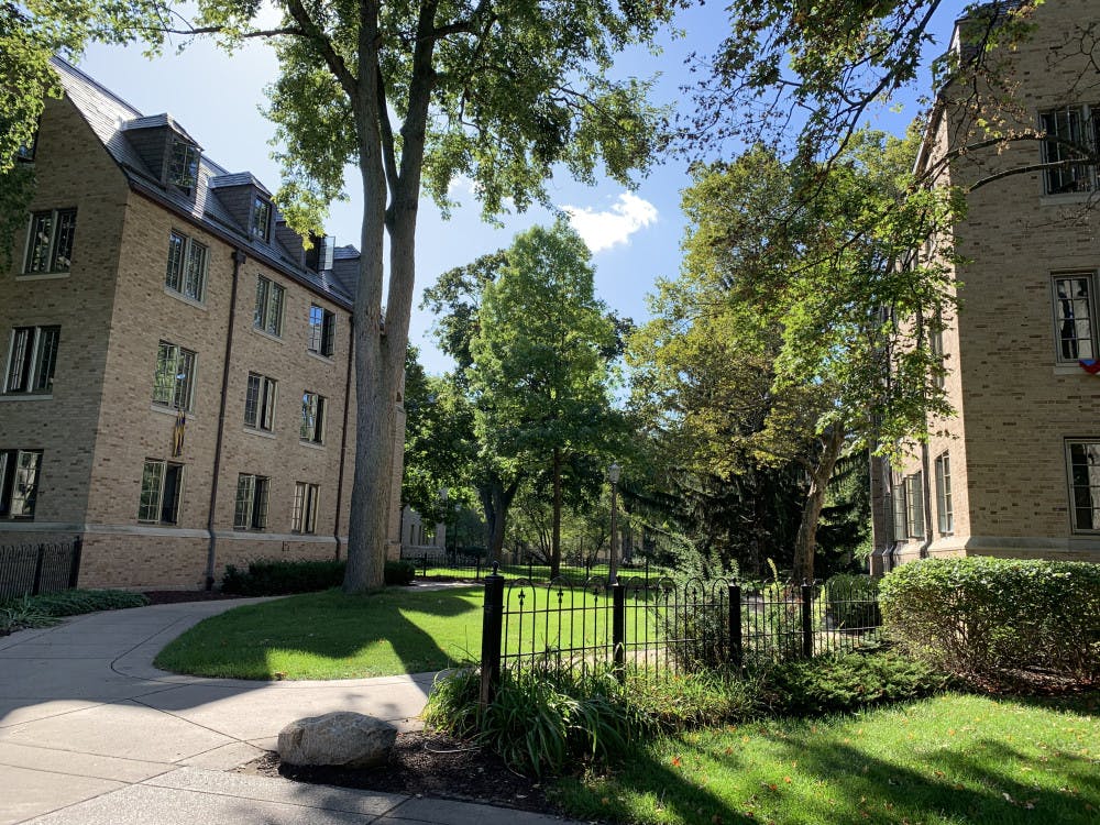 1583938437-c9f9d48fa793876