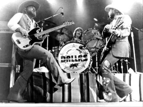 1543363329-cfcd208495d565e