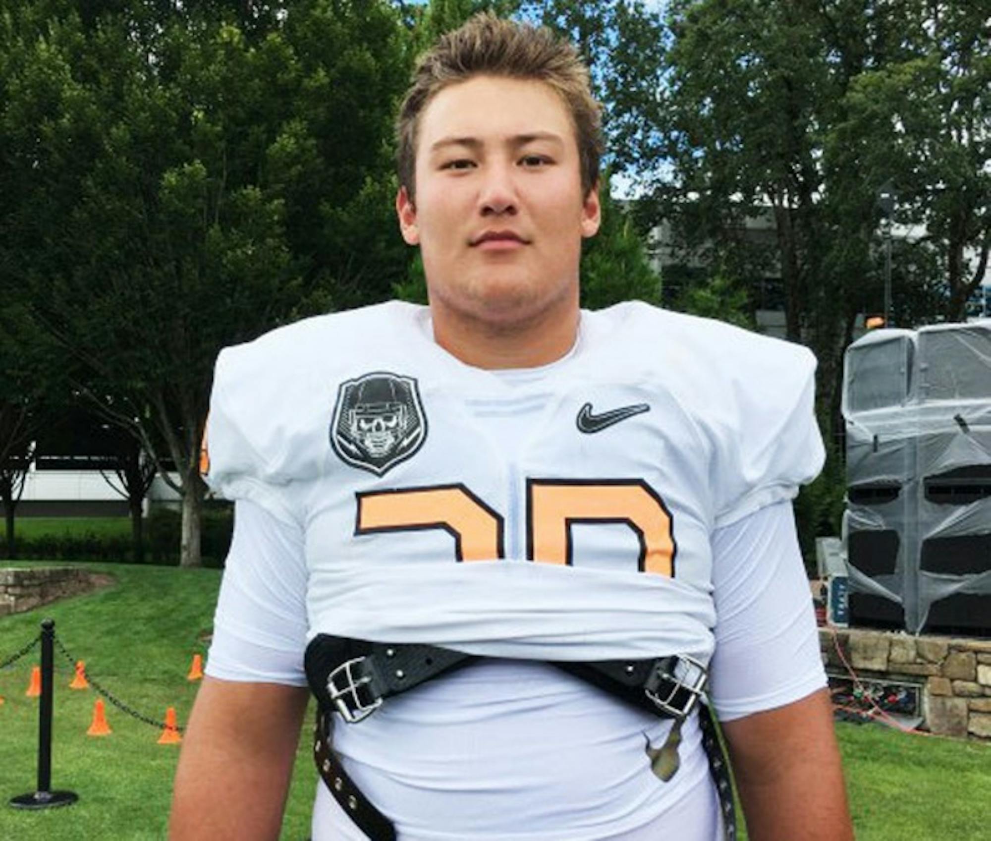 5-star offensive lineman Foster Sarell will visit Notre Dame this weekend.