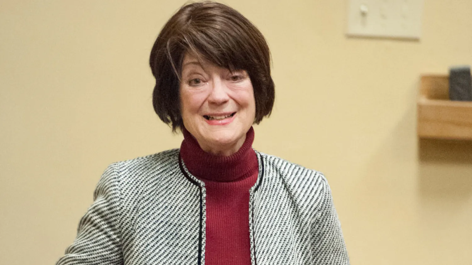 1510881586-17303d09ec397ef