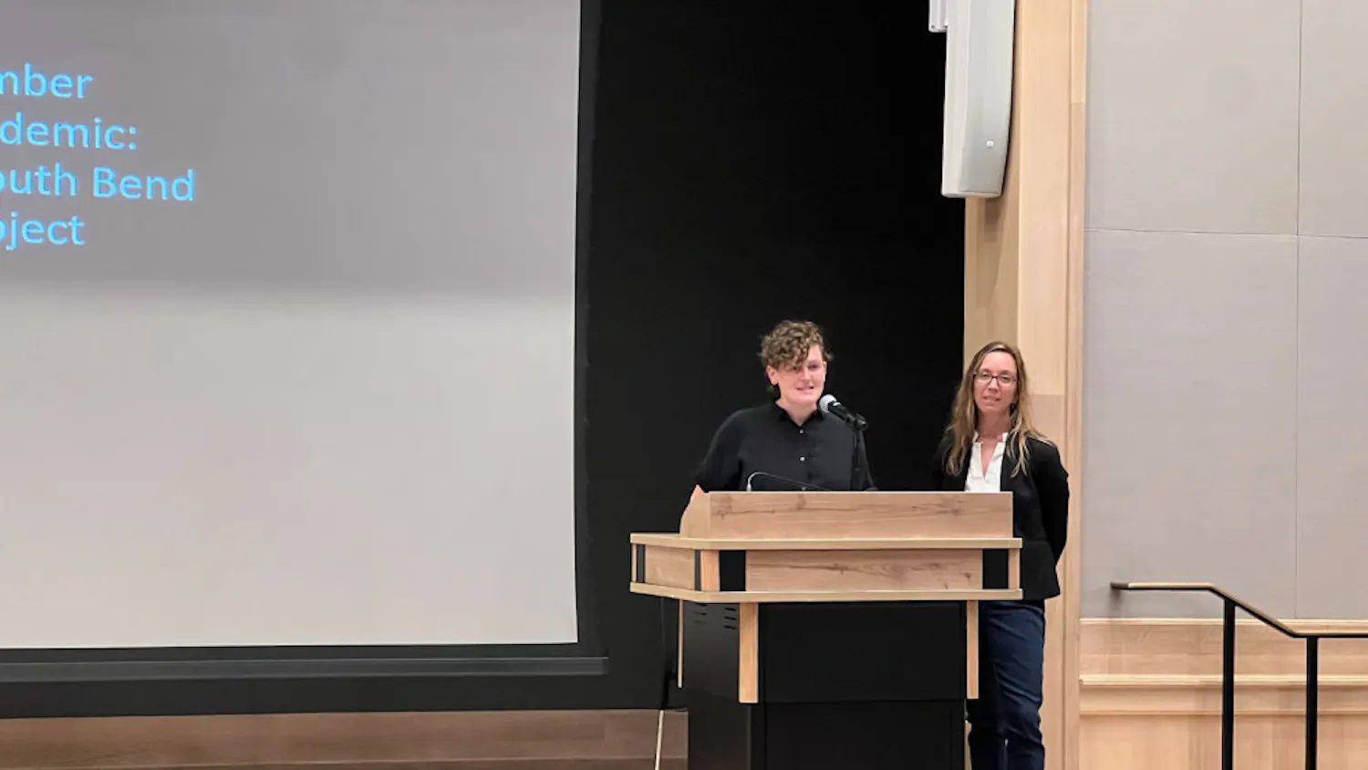 1694634512-587c2177636b9e8