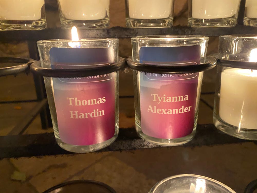 1637624652-e5e556ecf935270