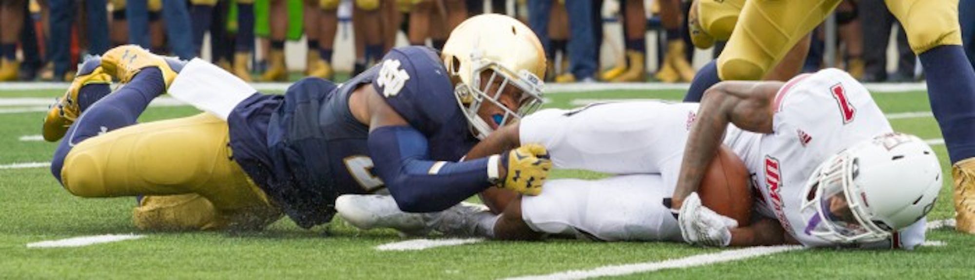 Shumate makes a tackle during Notre Dame's 38-3 win over Texas on Sept. 5 at Notre Dame Stadium.