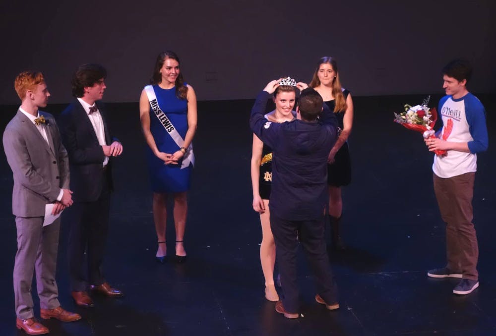 1551919775-c096232133b8874