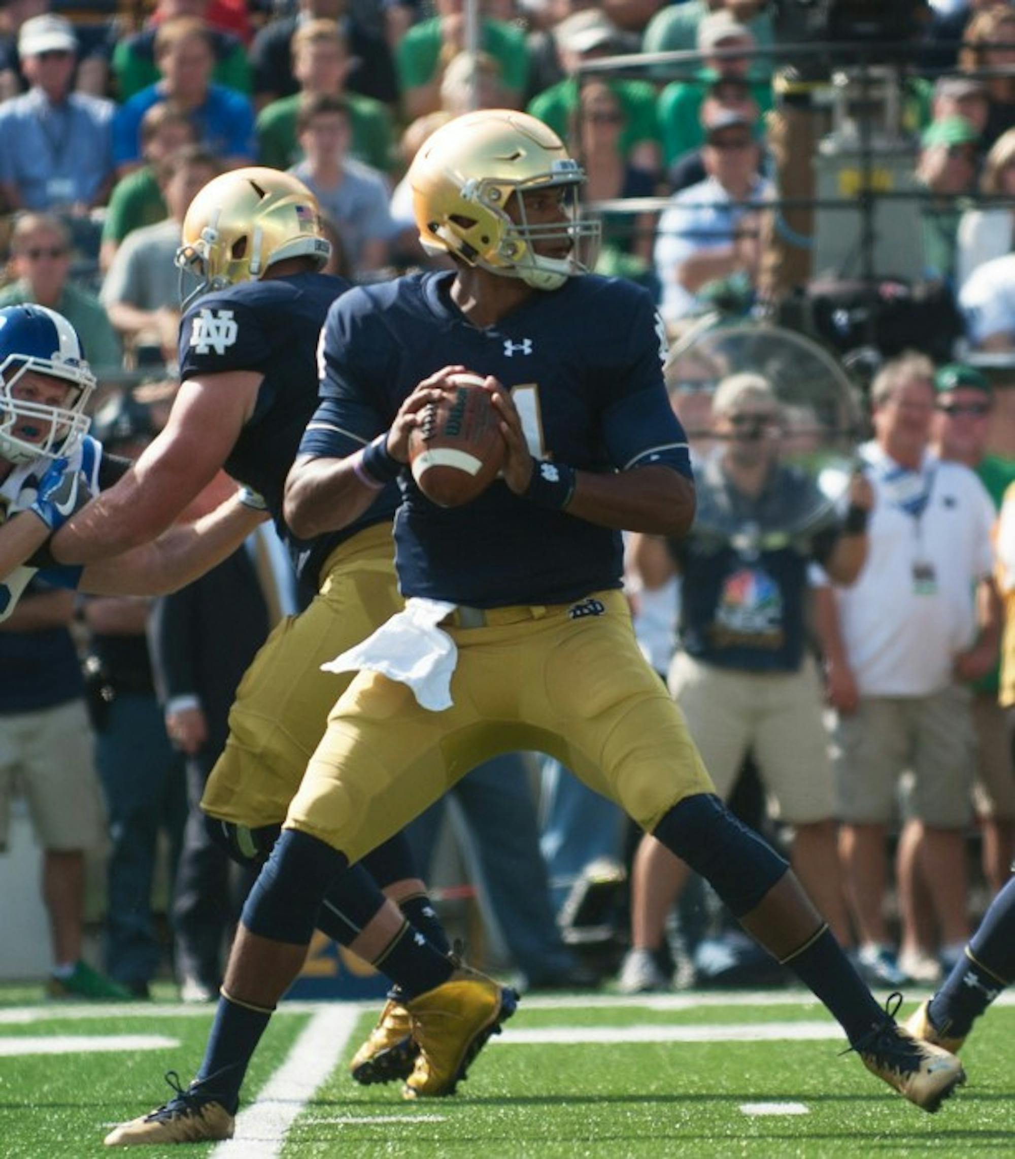 Irish quarterback DeShone Kizer readies to pass during Notre Dame 38-35 loss to Duke on Saturday.