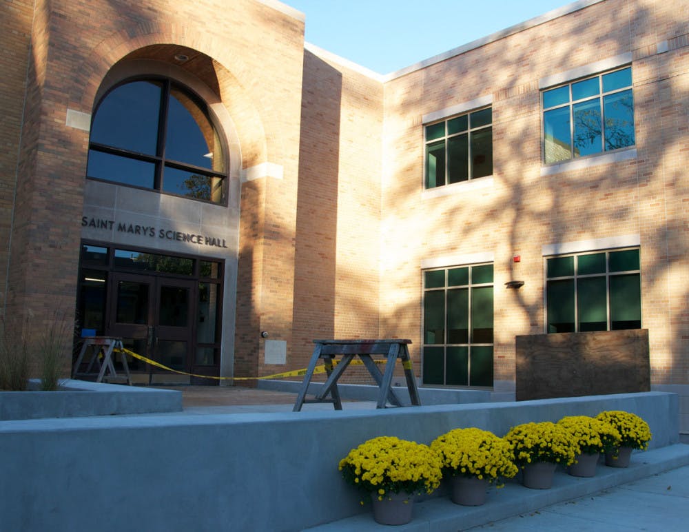 1477358586-f44fd0fb55fb354