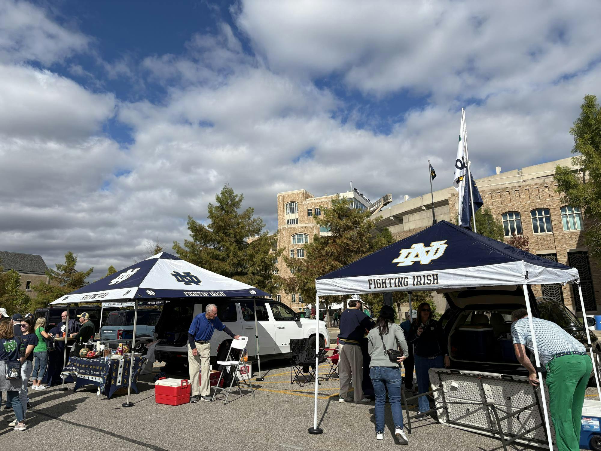 Class of 1968 holds tailgate tent