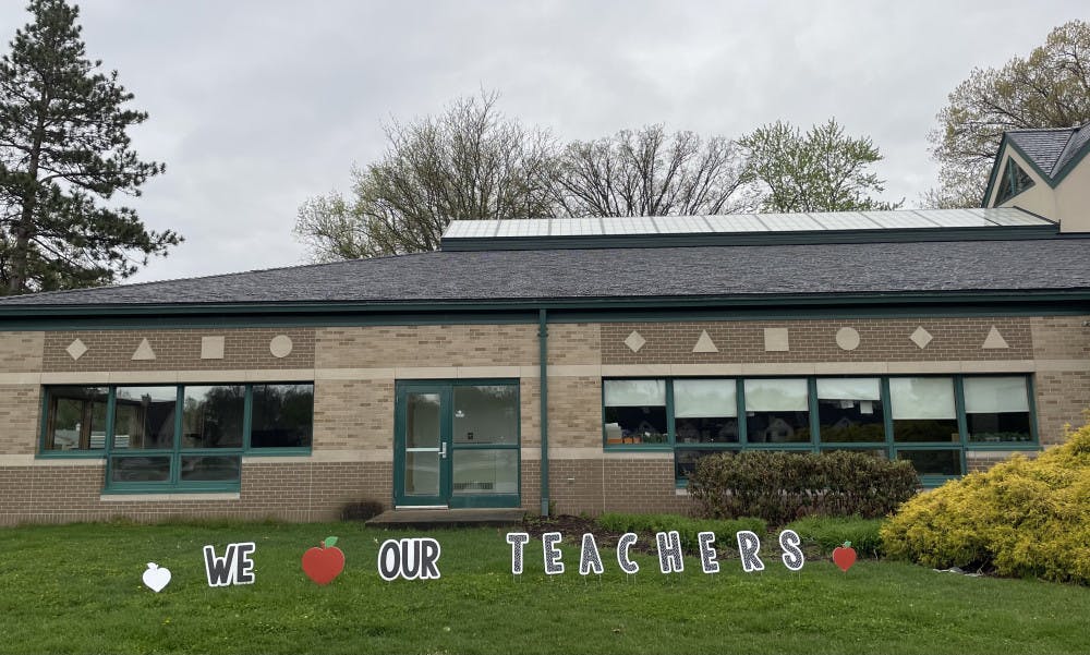 1682875439-2300e45934a5fd0