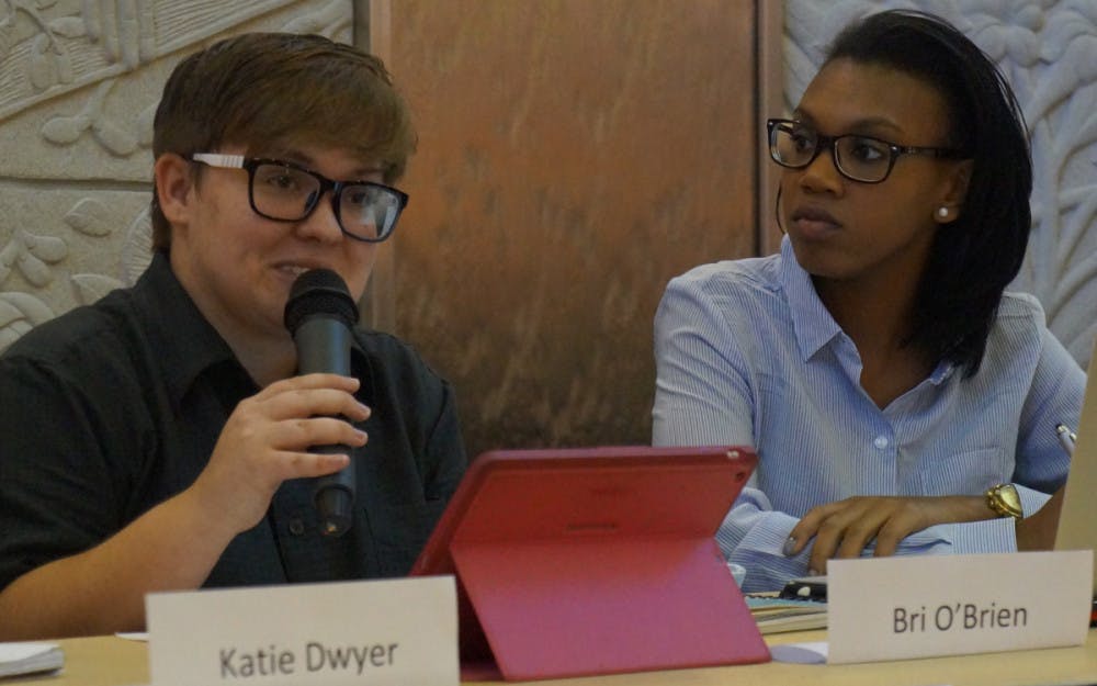 1442537560-21f18c161cd08a2