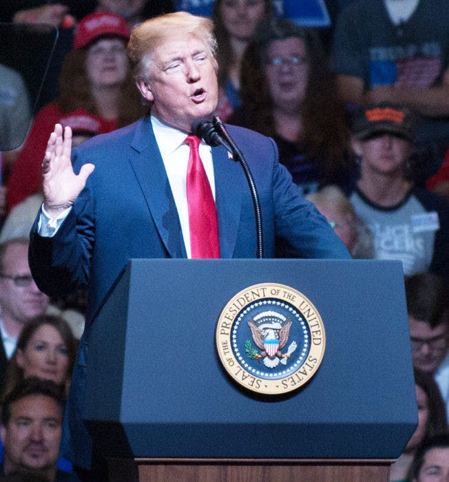 1525991499-f369289cd29fc70-652x700