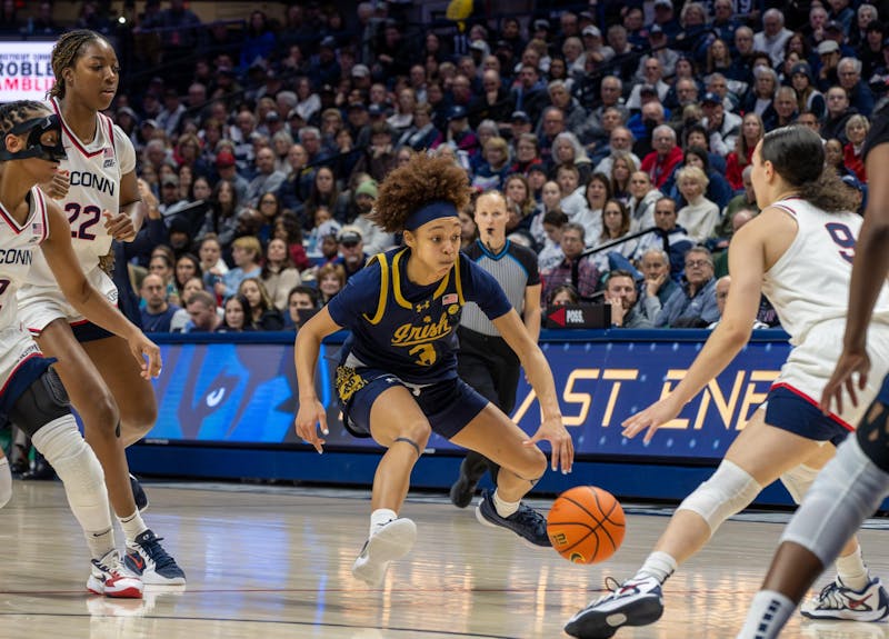 Virginia's third-quarter control sends Notre Dame to 81-70 road loss