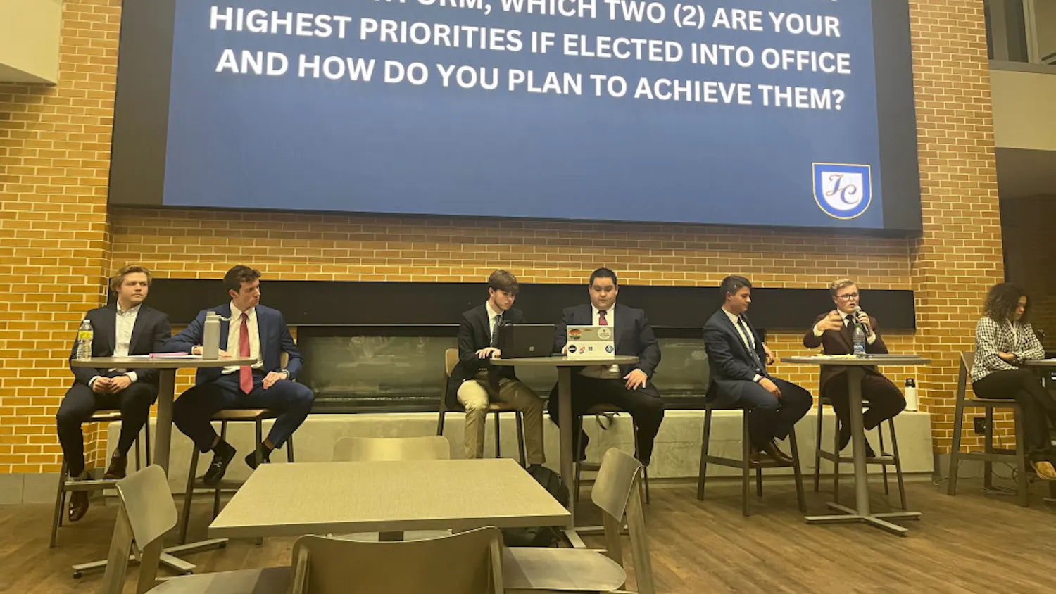 1675722880-f831c48c107b3d9