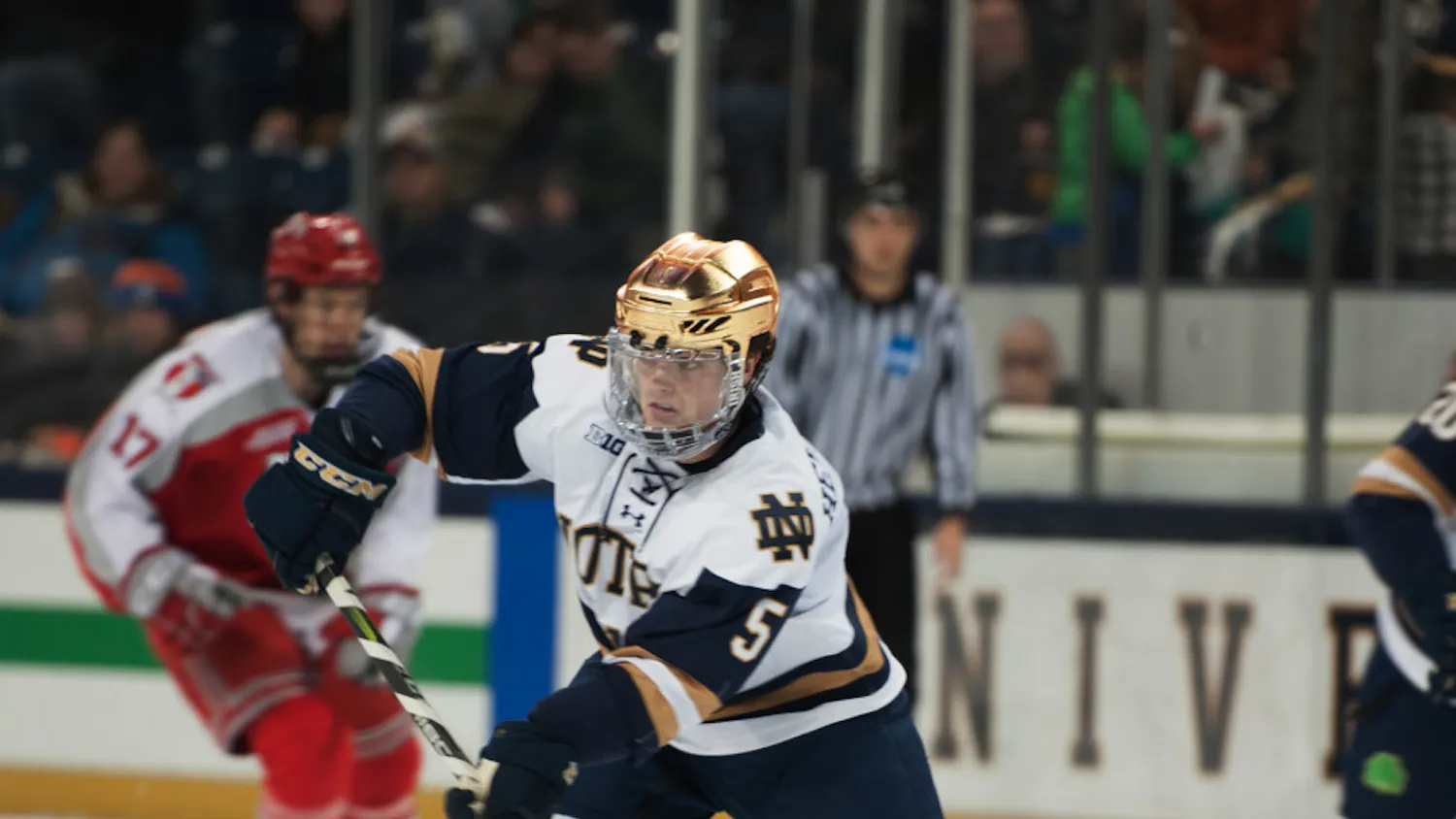 1572393521-5ae1bc6c403bbf2