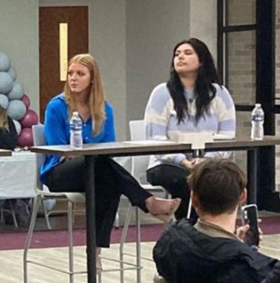 1677537555-560d6d61765709d