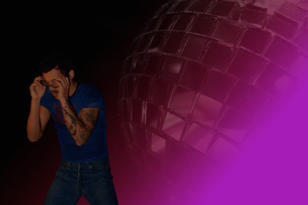 smith_harrystyles_webgraphic-ezgif.com-gif-maker.png
