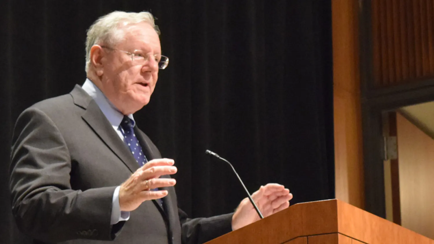 1446769877-7cf3d39fc487332