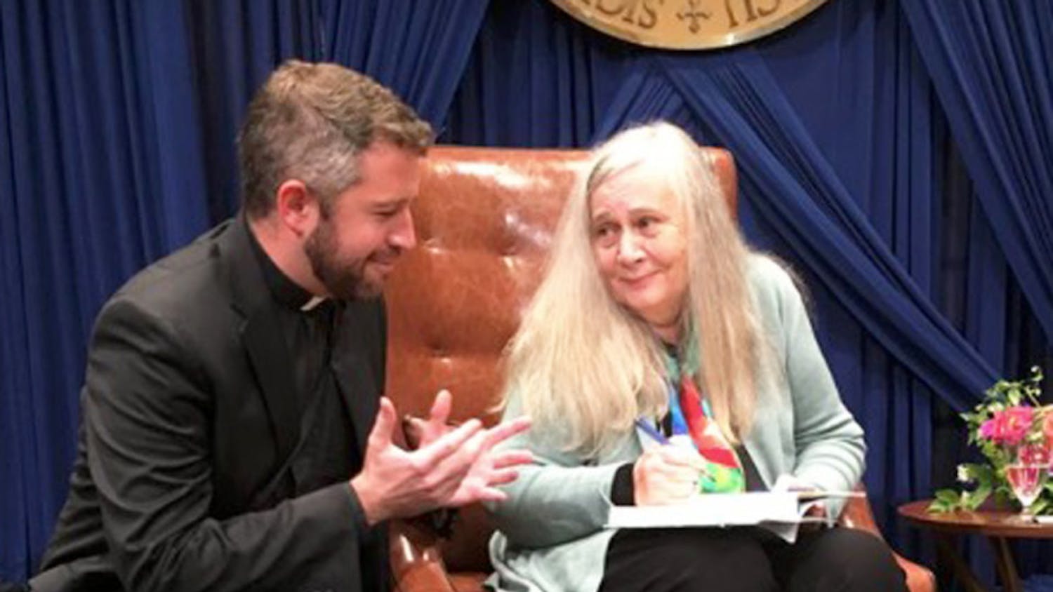 1537404453-d18e945f154afbc