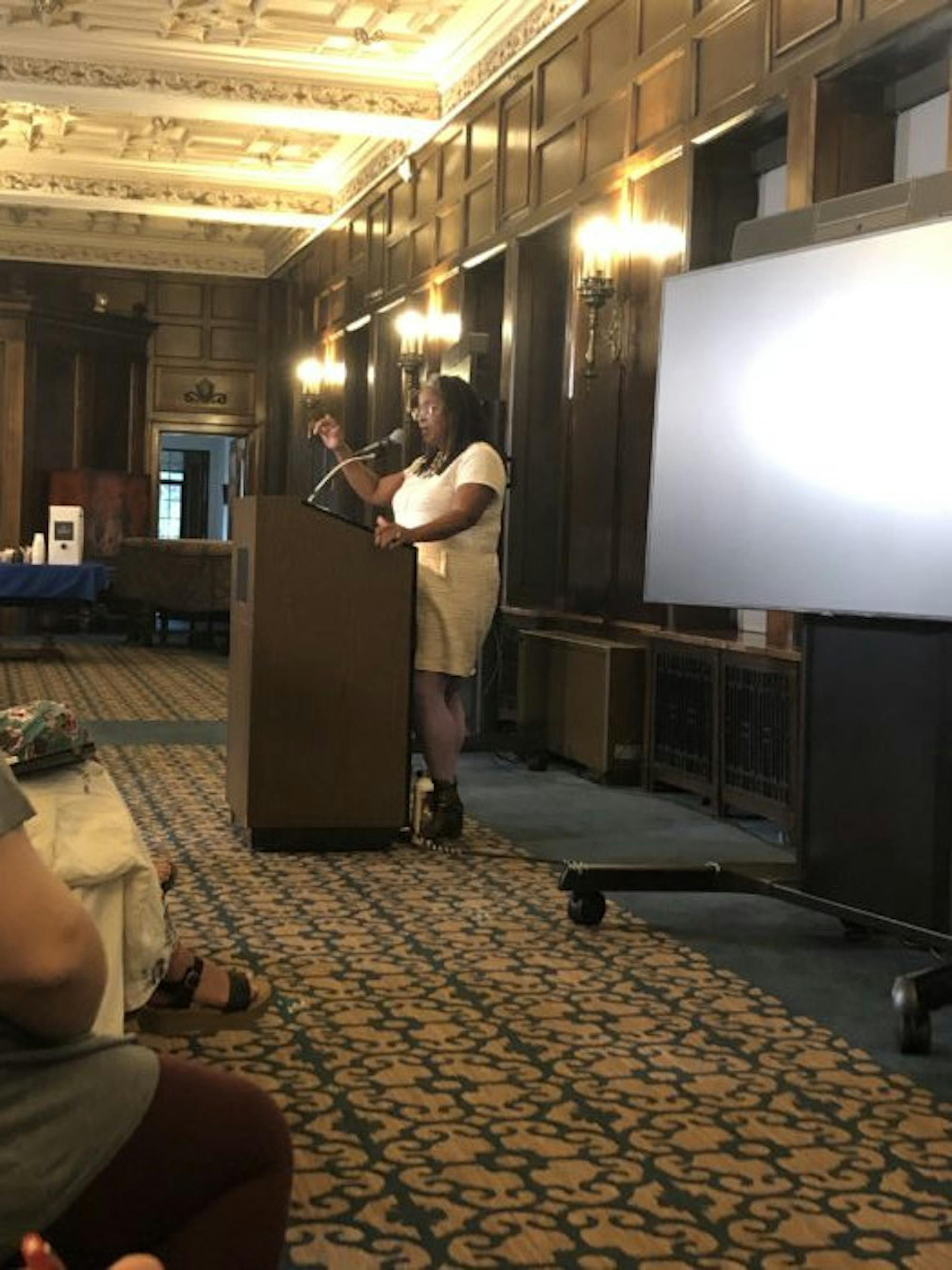 1696453924-a87b87dc4c135f3-700x525