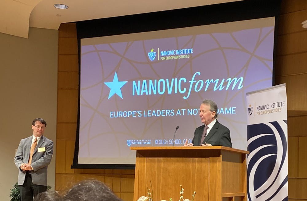 1644970054-3dab4d739cd2103