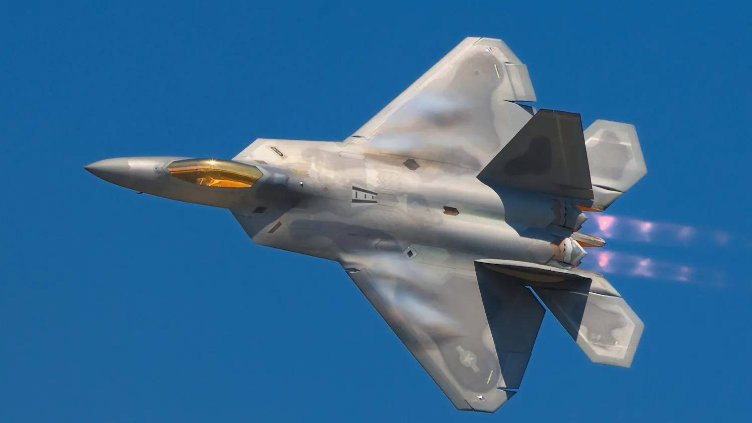 Lockheed_Martin_F-22A_Raptor_JSOH.jpg