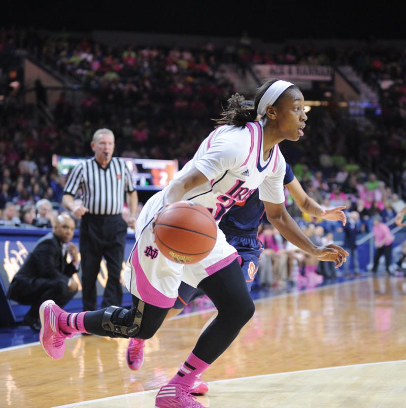 WBB-0209-Loyd-vs-Syracus-shot-by-John-Ning