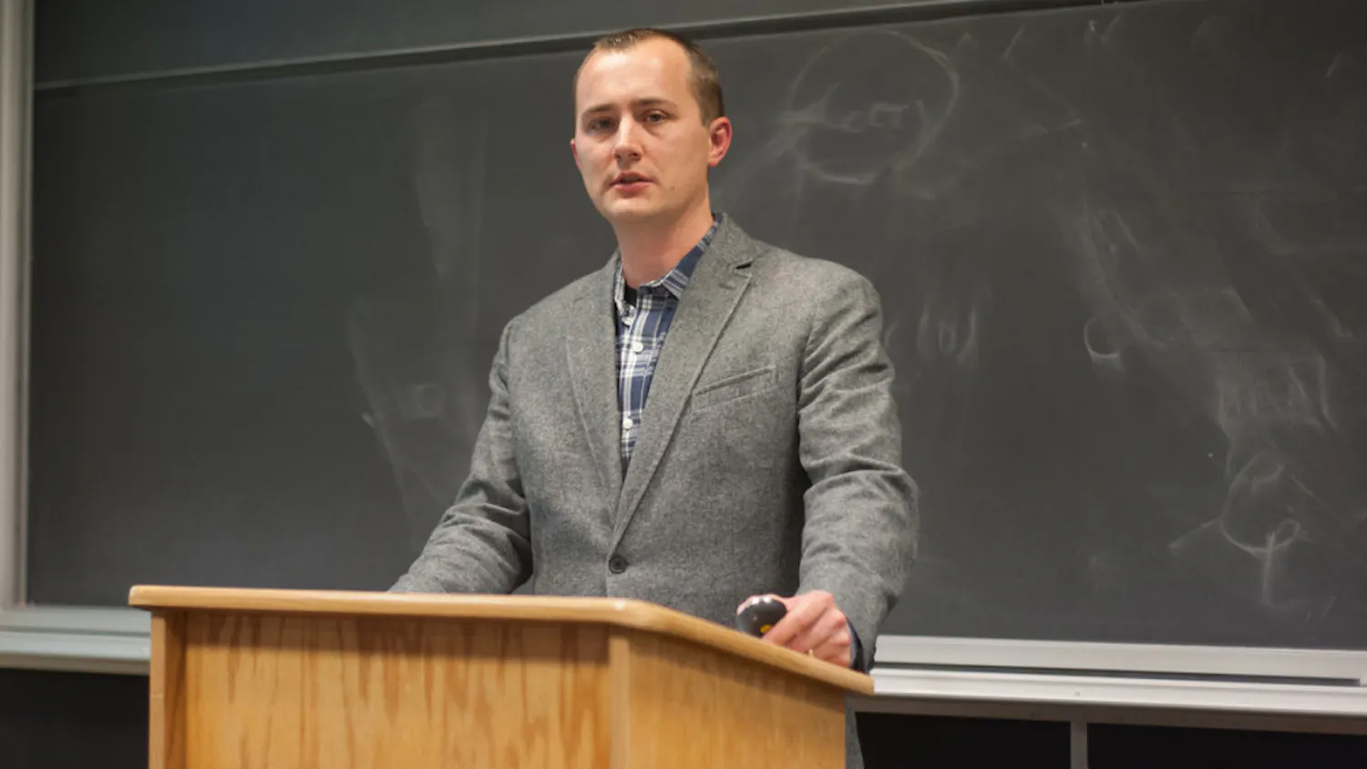 1444874008-08fffa6e7fbe479