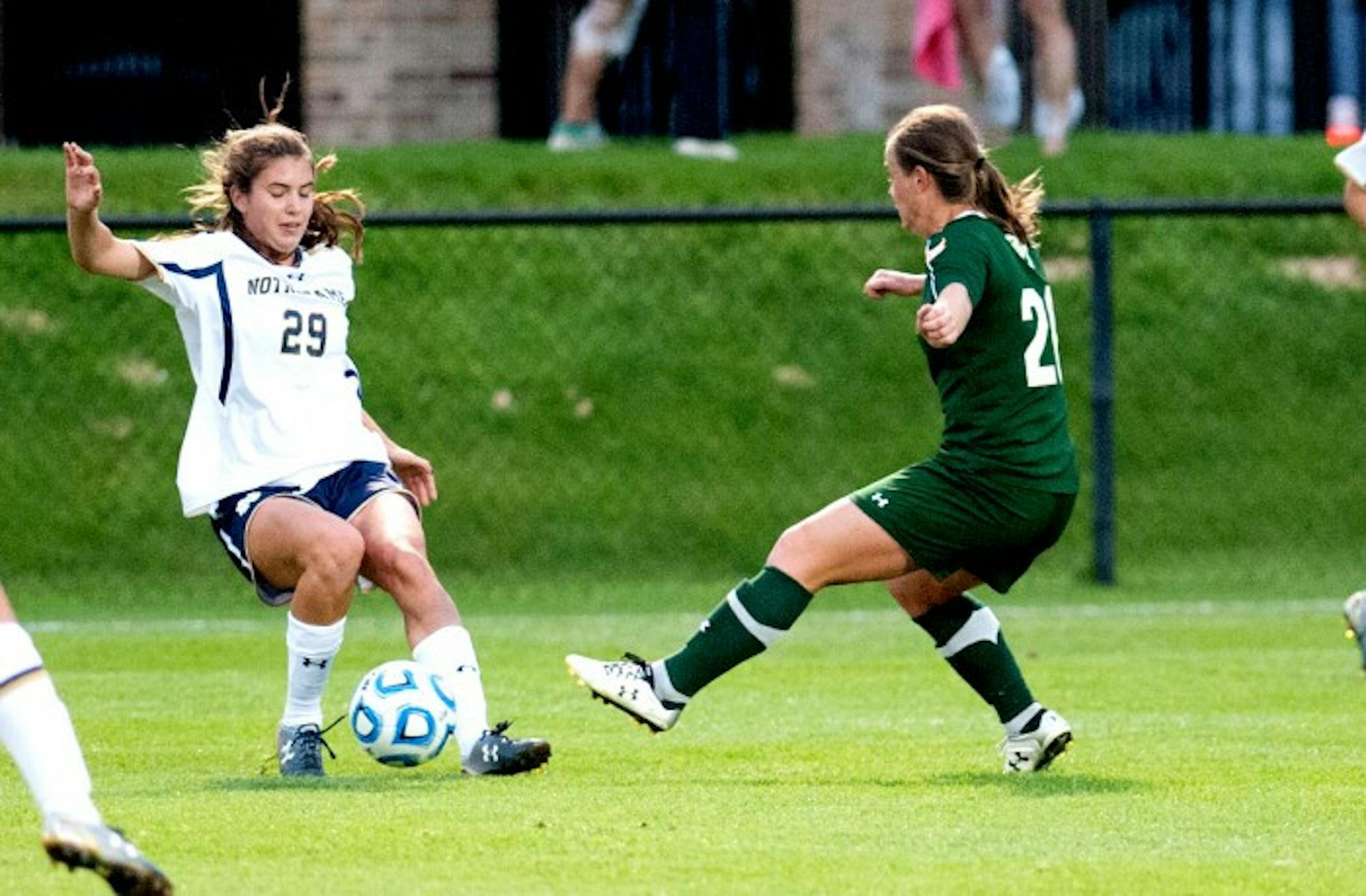 Irish freshman midfielder Taylor Klawunder dribbles the ball forward during Notre Dame’s 1-0 win against Baylor on Sept. 12 at Alumni Field. Klawunder scored a goal in Saturday’s loss to UNC.